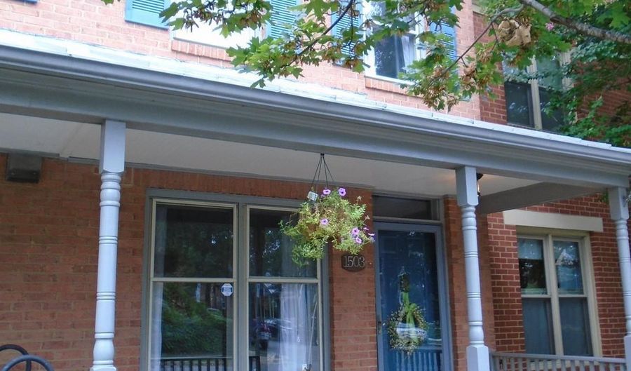 1503 ORONOCO St, Alexandria, VA 22314 - 3 Beds, 3 Bath