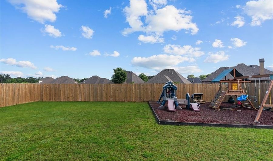 24 Turtle Creek Dr, Benton, LA 71006 - 4 Beds, 3 Bath