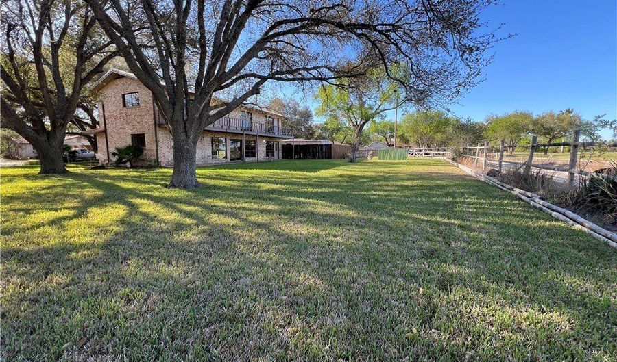 1309 Ebony, Alice, TX 78332 - 4 Beds, 4 Bath