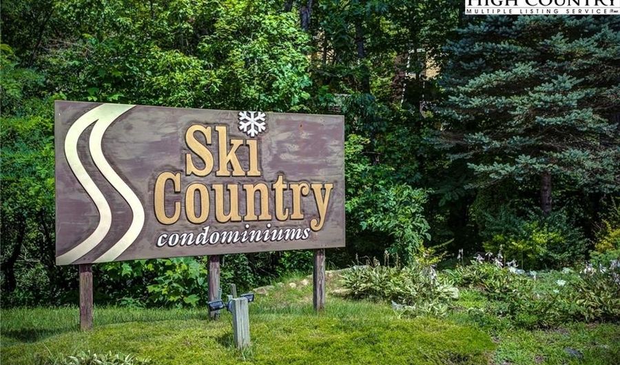 64 Creekside Dr A, Banner Elk, NC 28604 - 1 Beds, 1 Bath