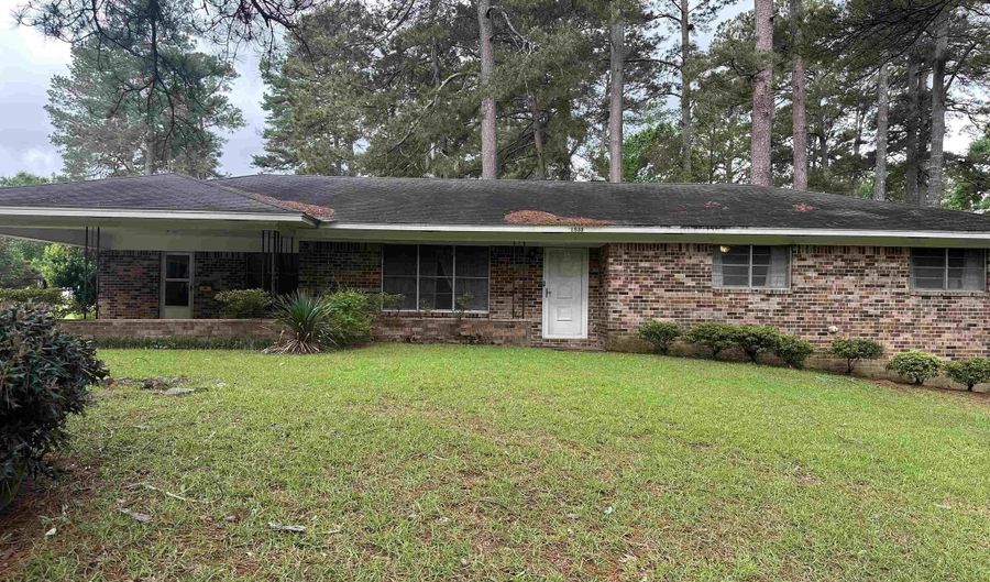 1533 Pine Manor Dr, Arkadelphia, AR 71923 - 3 Beds, 2 Bath