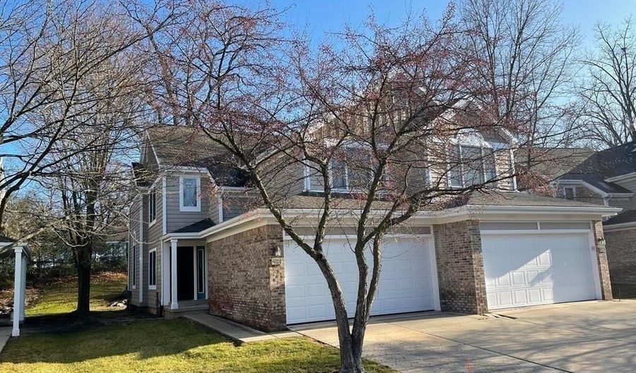 2445 Mulberry Ct, Ann Arbor, MI 48104 - 2 Beds, 3 Bath