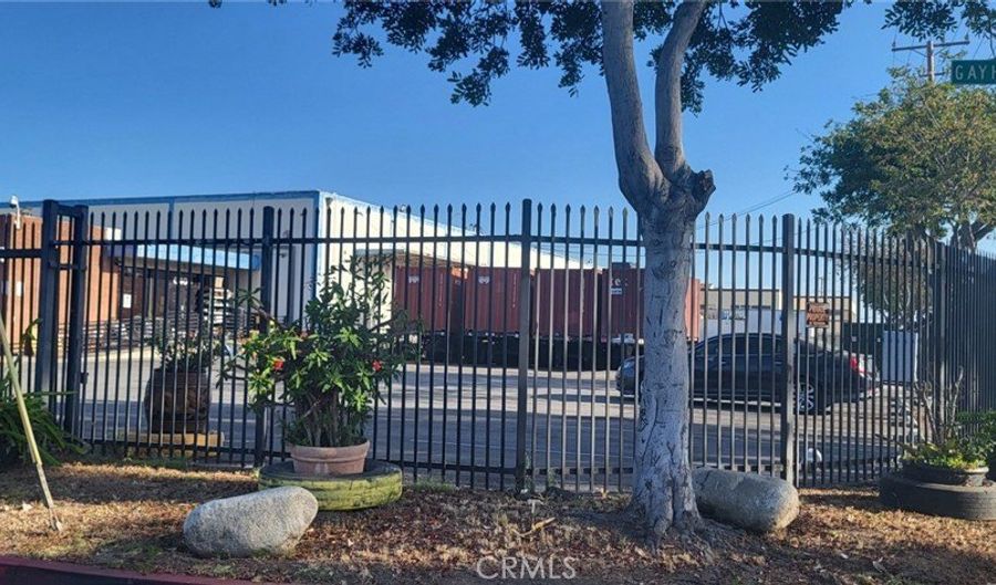 6414 Gayhart St, Los Angeles, CA 90040 - 0 Beds, 0 Bath