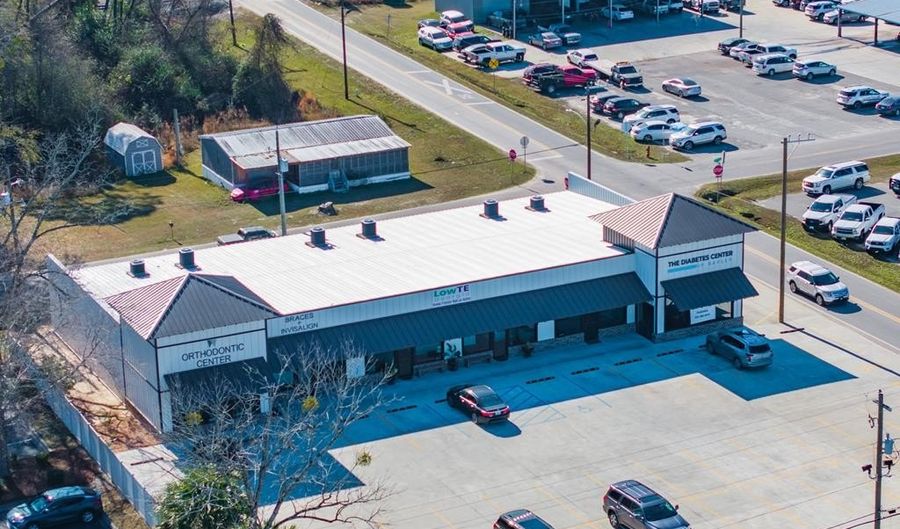719 W Parker St, Baxley, GA 31513 - 0 Beds, 0 Bath