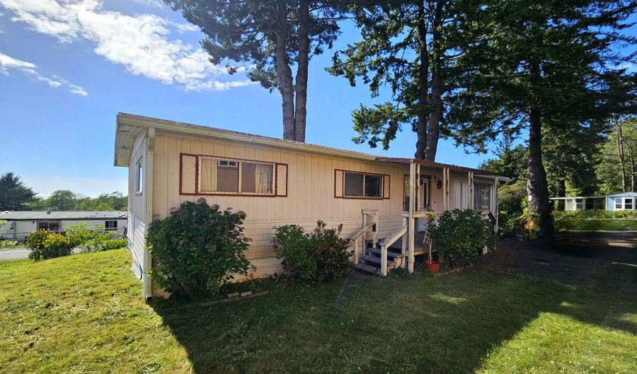 16427 VISTA HILLS Dr 17, Brookings, OR 97415 - 2 Beds, 2 Bath