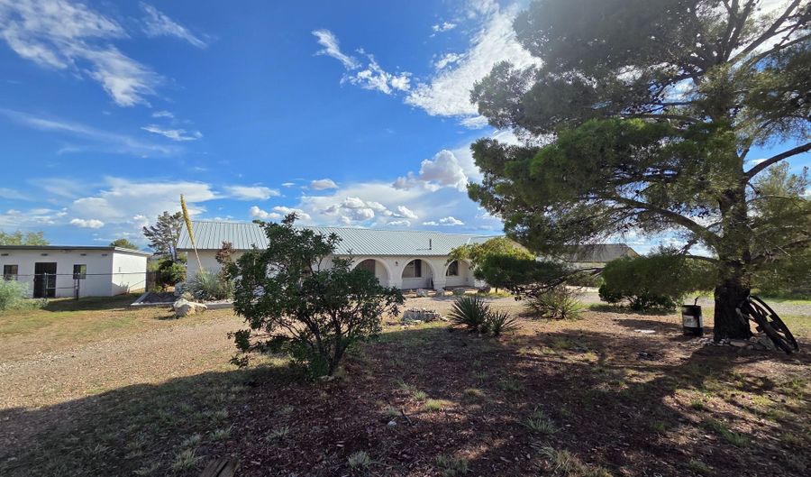 81 Maricopa Dr, Bisbee, AZ 85603 - 3 Beds, 2 Bath