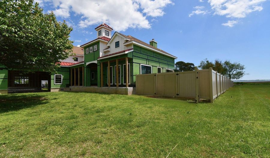 6222 S POINT Rd, Berlin, MD 21811 - 3 Beds, 5 Bath