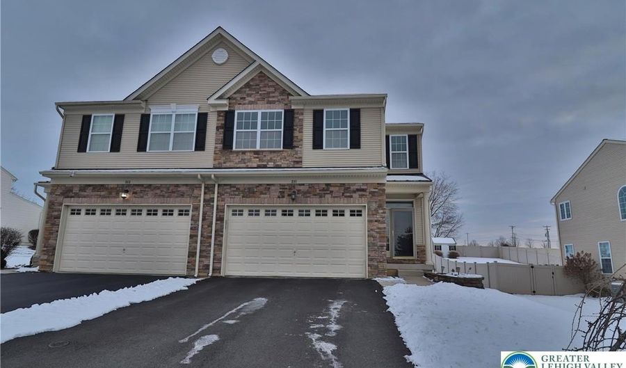 311 McNair Dr, Allen, PA 18067 - 3 Beds, 3 Bath