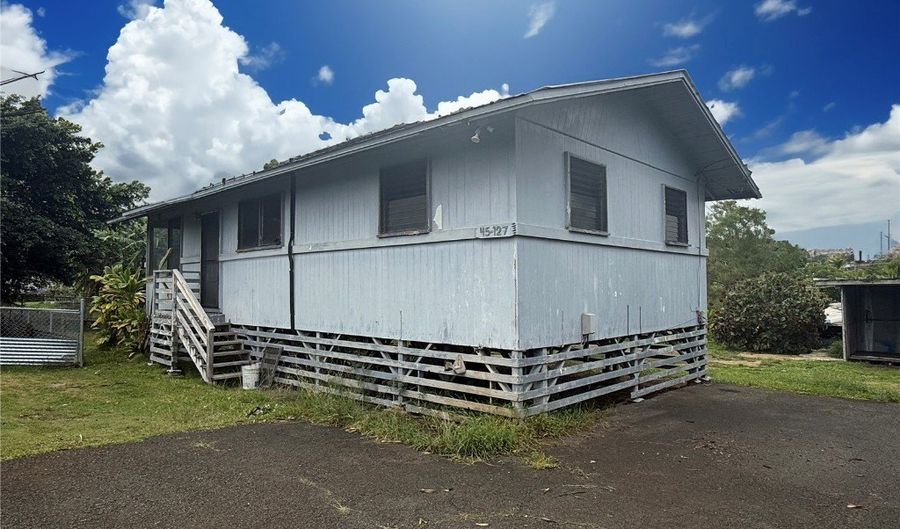 45-127 Waikapoki Rd D, Kaneohe, HI 96744 - 3 Beds, 1 Bath