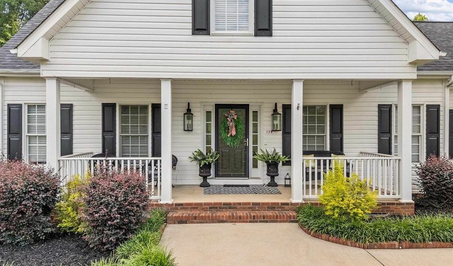 379 Shallowford Dr, Boiling Springs, SC 29316 - 4 Beds, 4 Bath