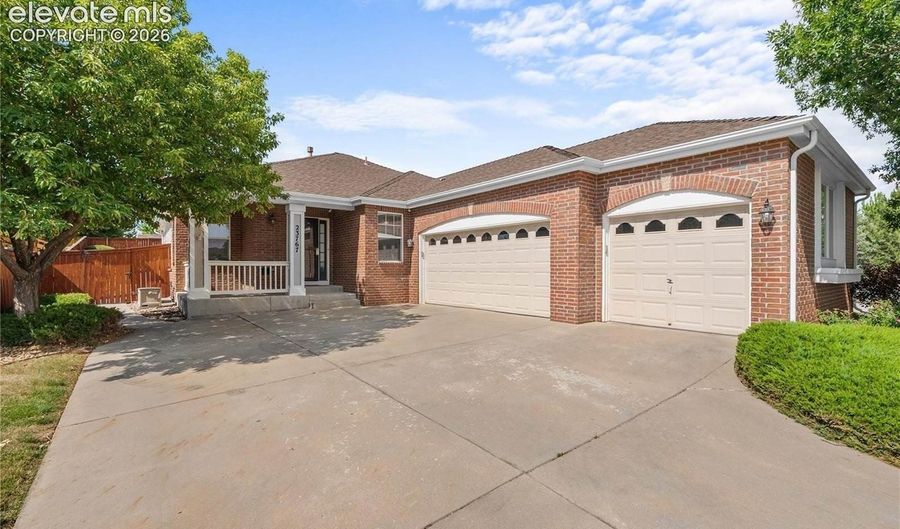 23767 E Bellewood Dr, Aurora, CO 80016 - 4 Beds, 3 Bath