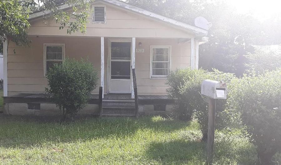 515 Harris St, Bishopville, SC 29010 - 2 Beds, 1 Bath