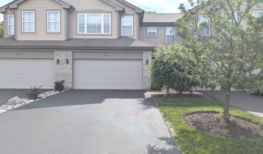 39811 N Long Dr 2, Antioch, IL 60002 - 2 Beds, 4 Bath