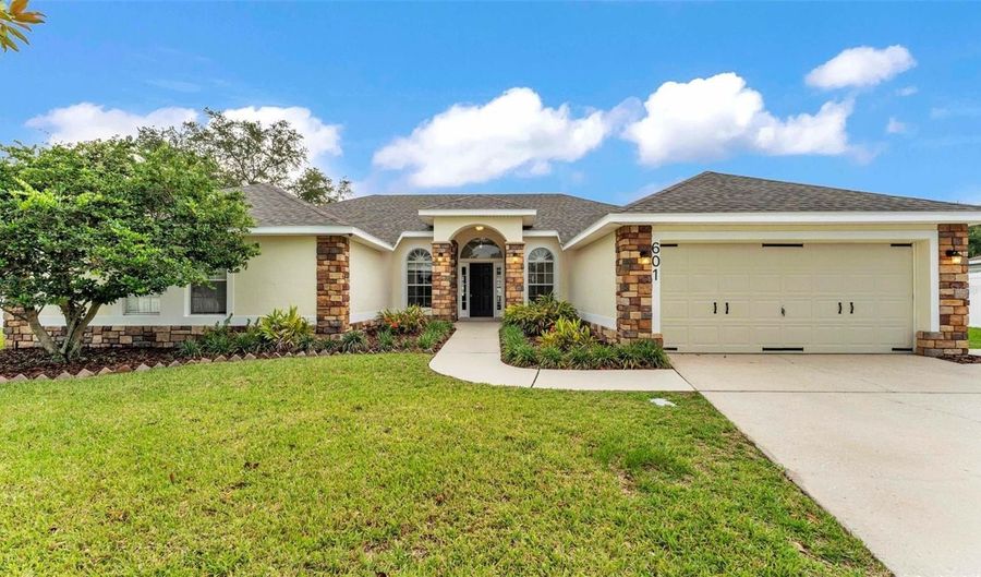 601 PINTAIL Cir, Auburndale, FL 33823 - 4 Beds, 2 Bath