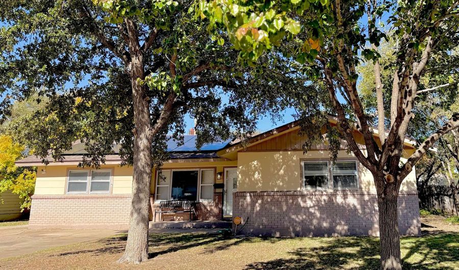 4220 JENNIE Ave, Amarillo, TX 79106 - 3 Beds, 2 Bath