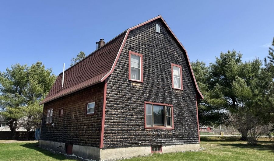 138 Spring Rd, Augusta, ME 04330 - 2 Beds, 1 Bath