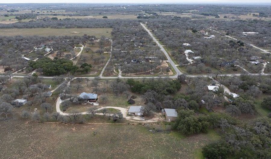172 Home Pl, Adkins, TX 78101 - 3 Beds, 2 Bath