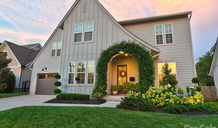 2028 Eaton Rd, Charlotte, NC 28205 - 5 Beds, 3 Bath