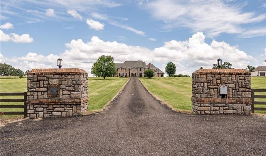 4504 Ridge Rd, Alma, AR 72921 - 6 Beds, 7 Bath