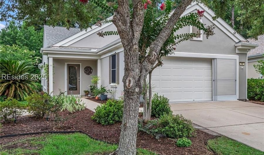 40 Golden Eagle Dr, Bluffton, SC 29909 - 2 Beds, 2 Bath
