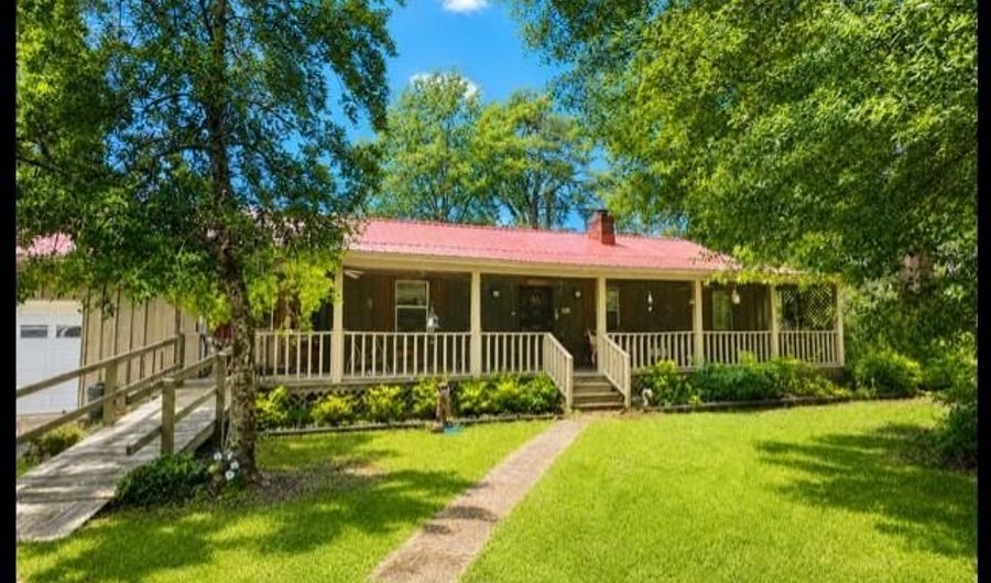 979 SNOW LAKE Dr, Ashland, MS 38603 - 3 Beds, 2 Bath