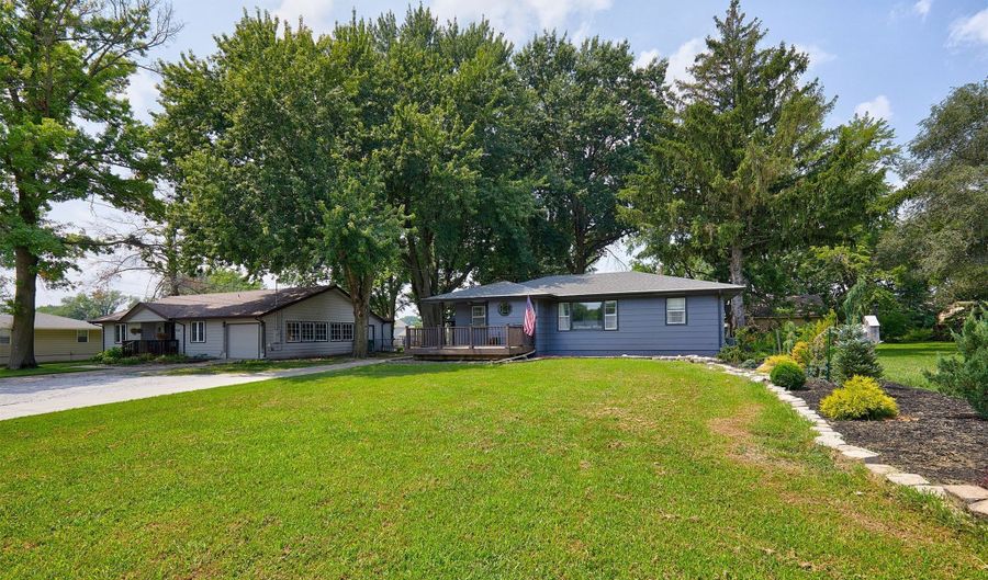 7160 NE 14th St, Ankeny, IA 50023 - 3 Beds, 1 Bath