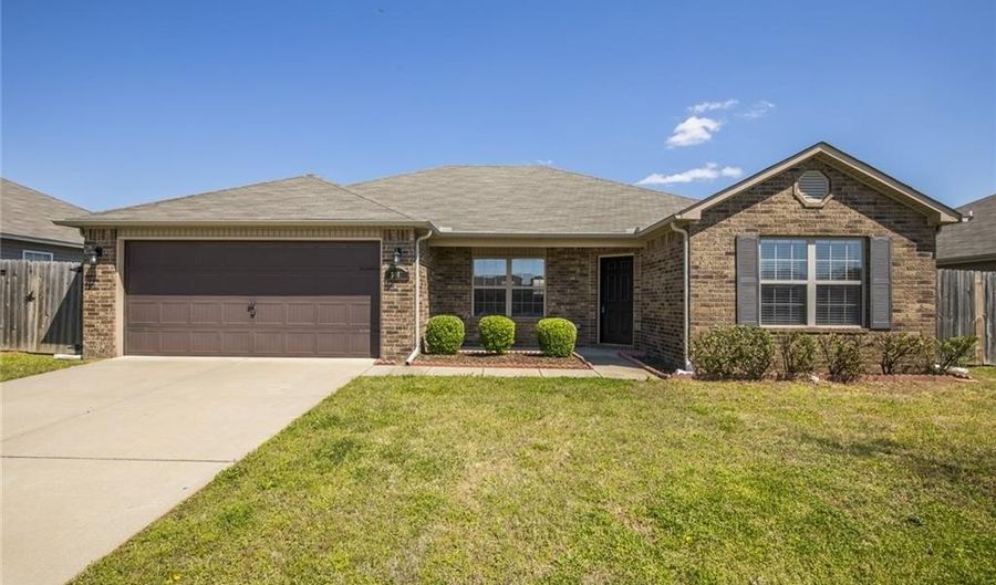 5407 SW Regent Rd, Bentonville, AR 72713 - 4 Beds, 2 Bath