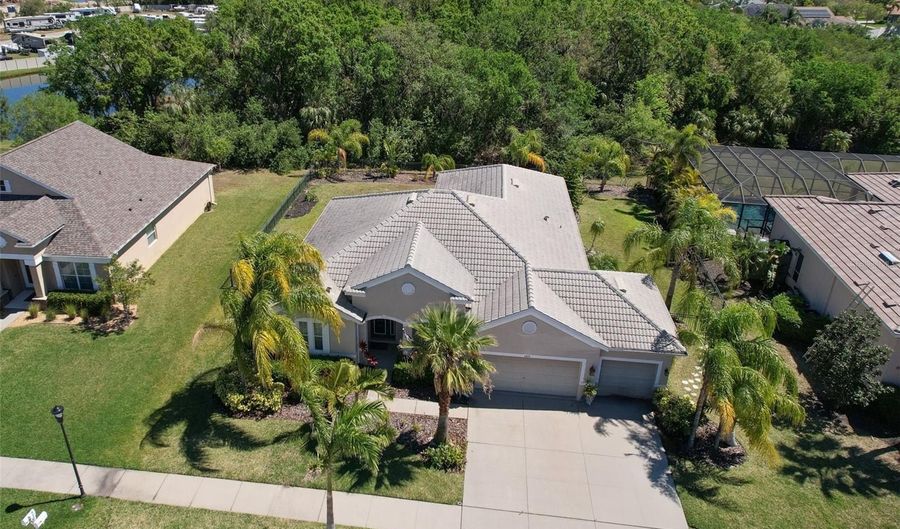 5409 CONCH SHELL Pl, Apollo Beach, FL 33572 - 4 Beds, 2 Bath