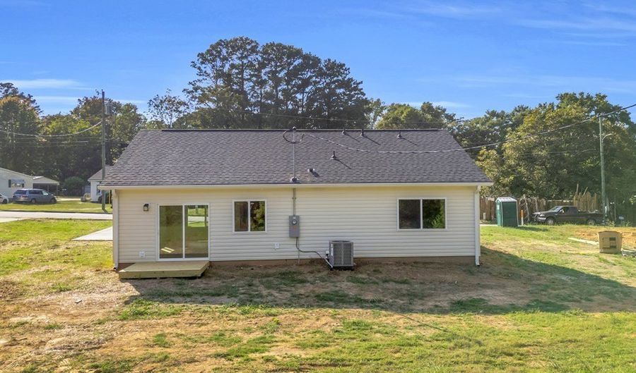 103 Hunter St, Abbeville, SC 29620 - 3 Beds, 2 Bath