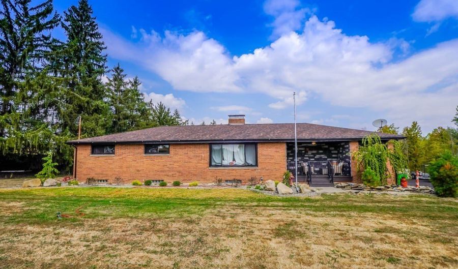 540 E Bayton St, Alliance, OH 44601 - 3 Beds, 2 Bath