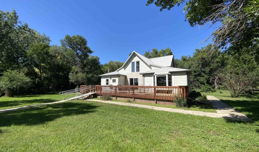 22107 477th Ave, Aurora, SD 57002 - 5 Beds, 1 Bath