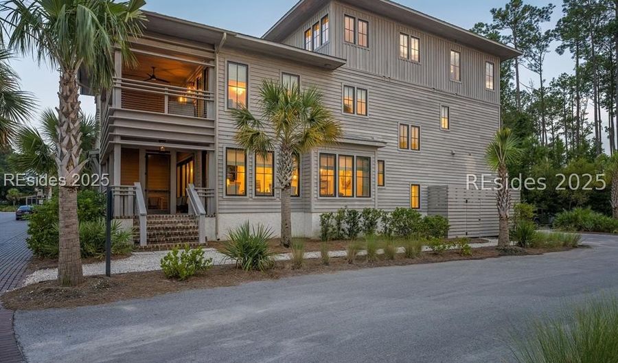 640 Old Moreland Rd, Bluffton, SC 29910 - 4 Beds, 5 Bath