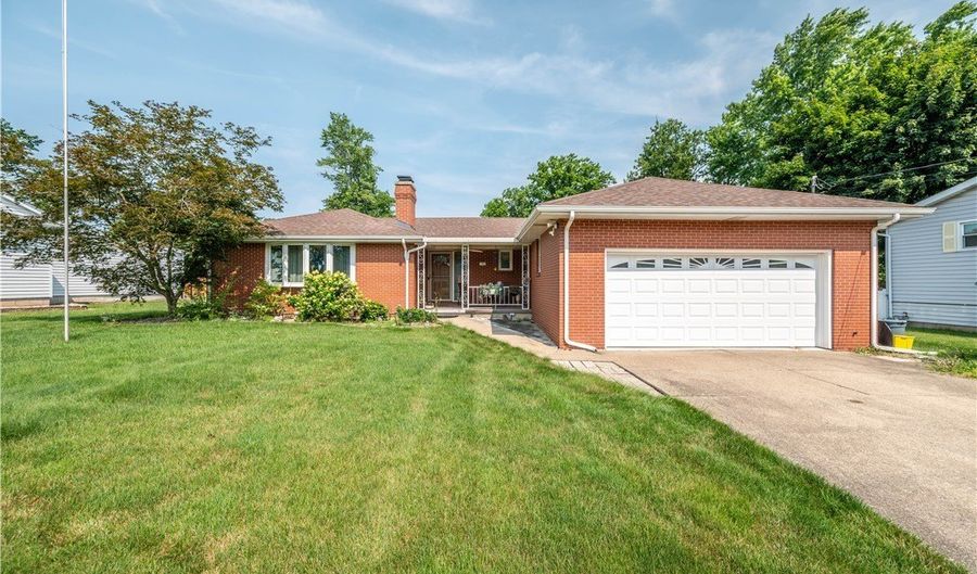 1788 Lancaster Dr, Austintown, OH 44511 - 3 Beds, 3 Bath