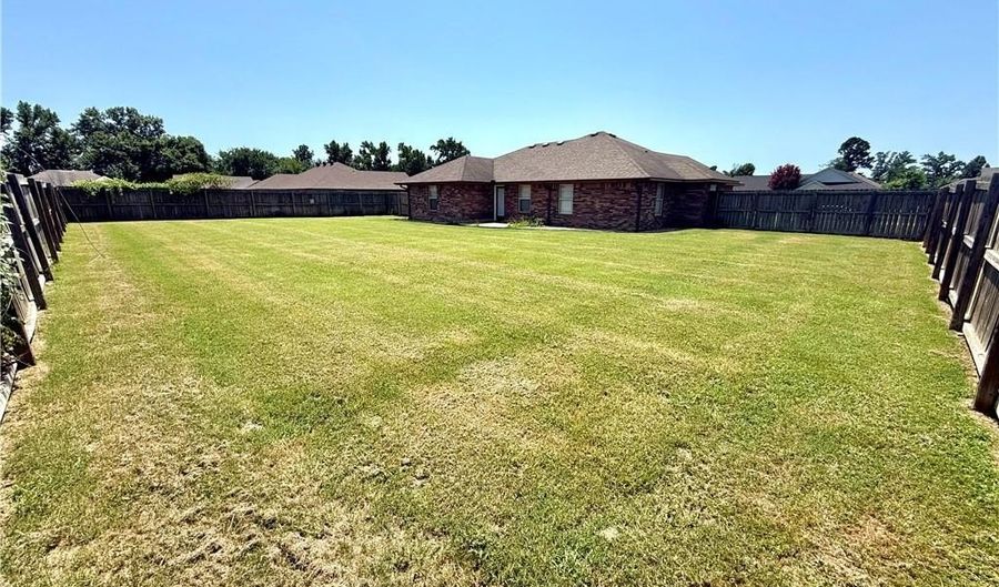 1670 Courtney Ln, Alma, AR 72921 - 3 Beds, 2 Bath