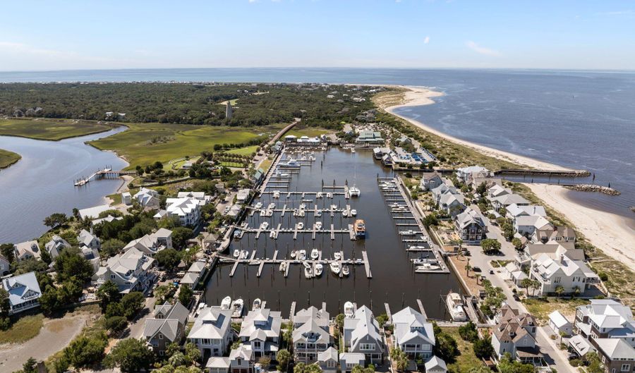 231 S Bald Head Wynd, Bald Head Island, NC 28461 - 3 Beds, 3 Bath