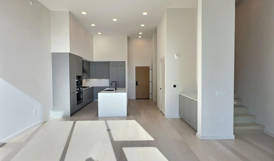 3030 POTOMAC Ave Th6, Arlington, VA 22202 - 2 Beds, 3 Bath