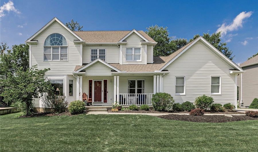 565 Walnut Ridge Trl, Aurora, OH 44202 - 4 Beds, 3 Bath