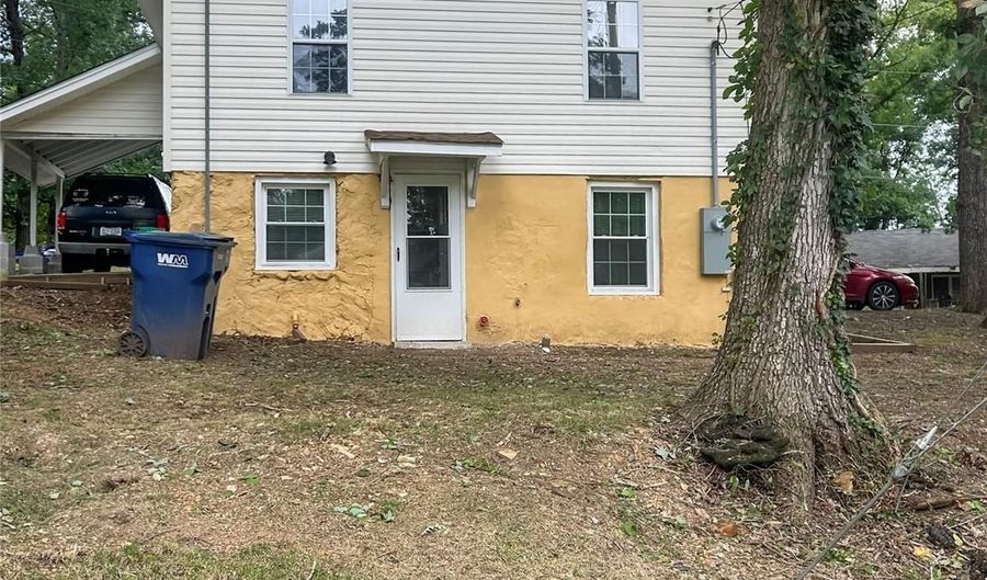 754 S 5th St, Albemarle, NC 28001 - 2 Beds, 1 Bath