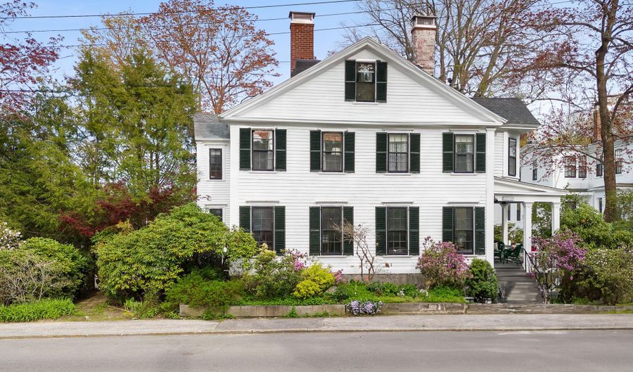 969 Washington St, Bath, ME 04530 - 9 Beds, 9 Bath
