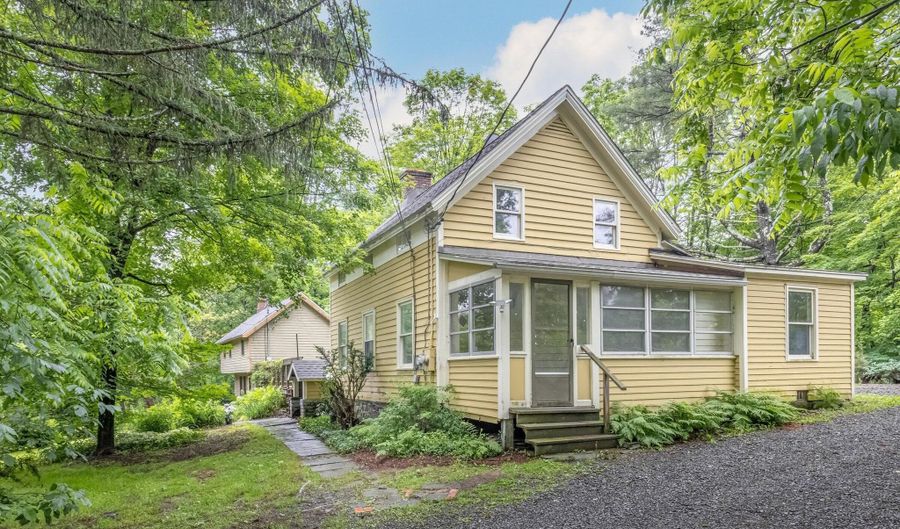 571-575 County Rt 2, Accord, NY 12404 - 4 Beds, 3 Bath