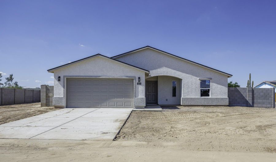 9216 W SWANSEA Dr, Arizona City, AZ 85123 - 3 Beds, 2 Bath