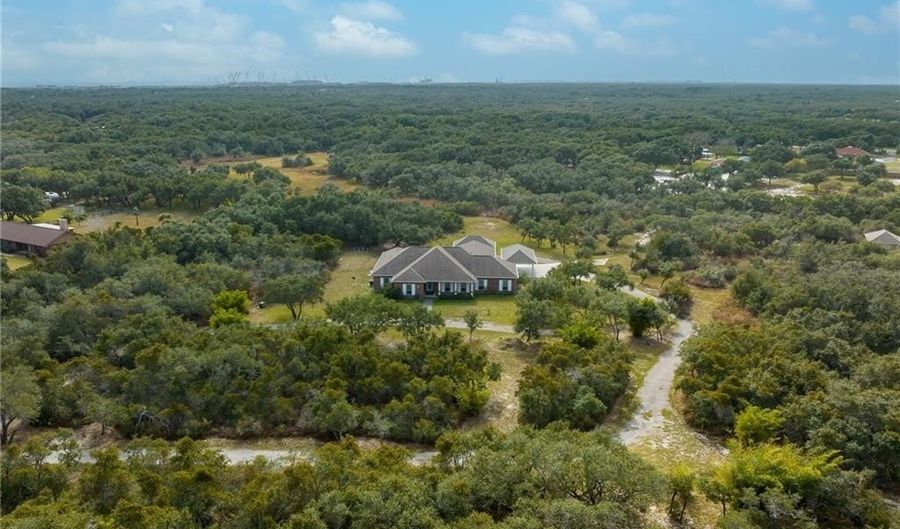 1445 W Highland Ave, Aransas Pass, TX 78336 - 4 Beds, 3 Bath