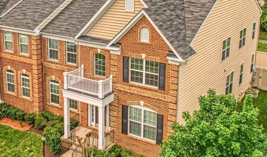 41706 DEER GRASS Ter, Aldie, VA 20105 - 6 Beds, 5 Bath