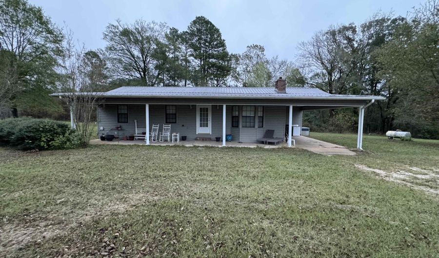 1747 Bradley 1Rd, Banks, AR 71631 - 3 Beds, 2 Bath