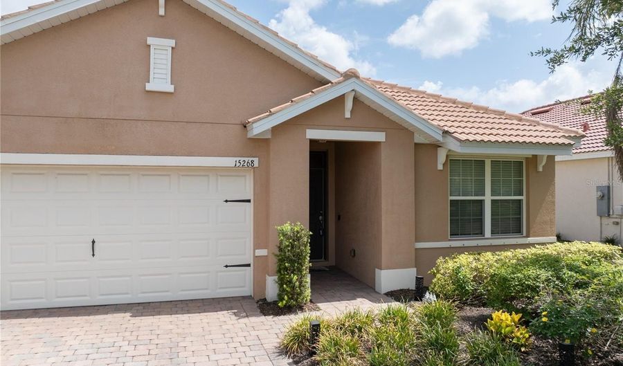 15268 YELLOW WOOD Dr, Alva, FL 33920 - 3 Beds, 2 Bath