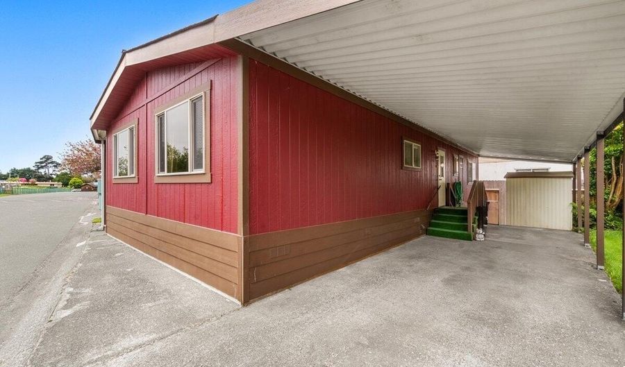 2074 Mustang Ln, Arcata, CA 95521 - 2 Beds, 2 Bath
