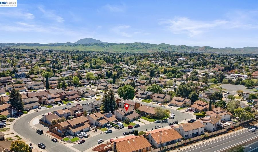 1324 Almondwood Dr, Antioch, CA 94509 - 3 Beds, 2 Bath