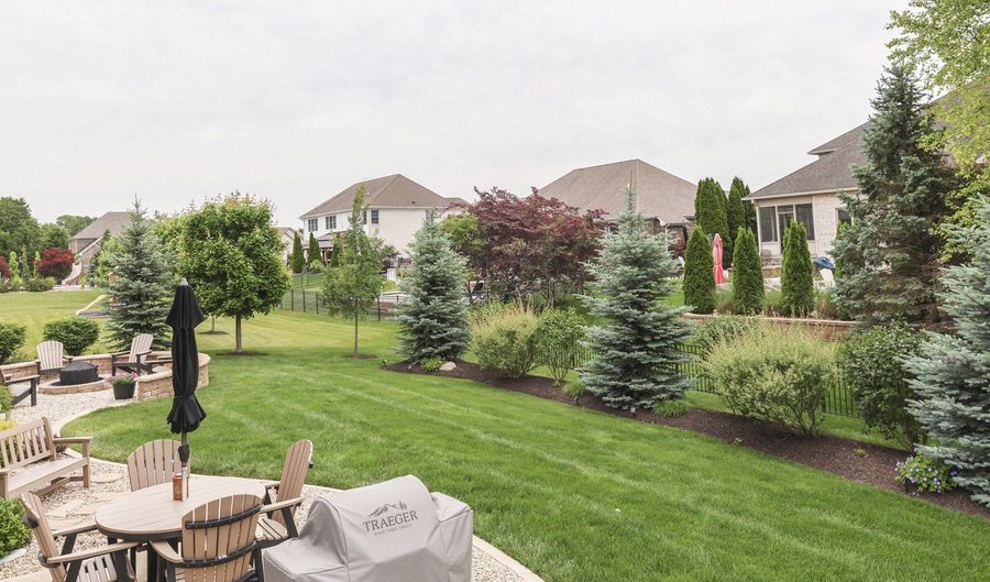 3691 Woodruff Pl, Bargersville, IN 46106 - 3 Beds, 3 Bath