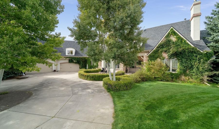 6712 BIG SKY Trl, Cheyenne, WY 82009 - 6 Beds, 7 Bath