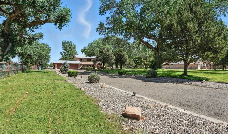 2707 Garner Rd SW, Albuquerque, NM 87105 - 3 Beds, 3 Bath